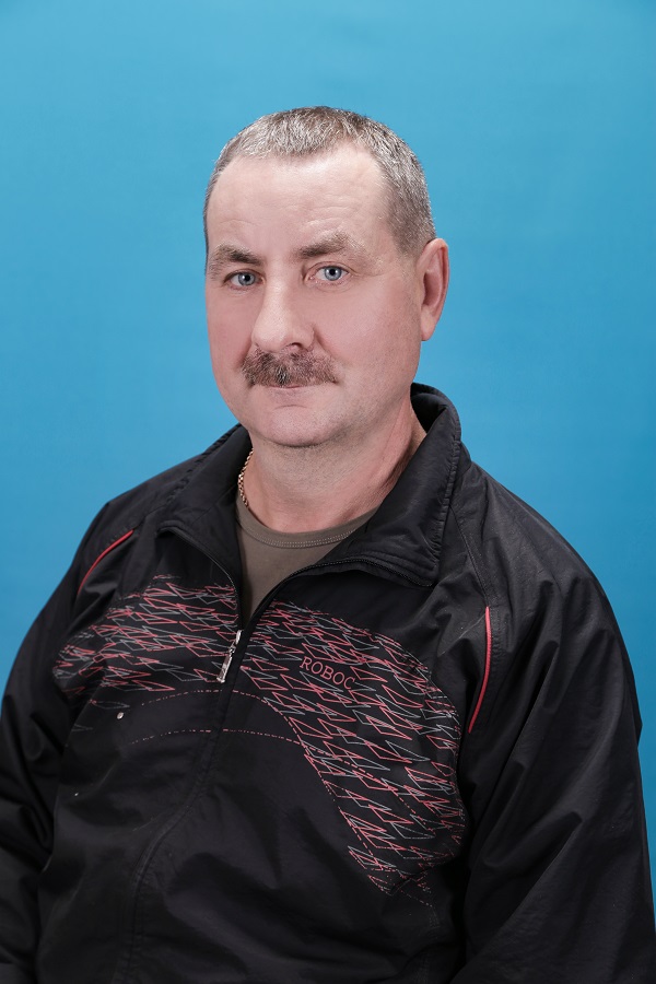 Астахов Валерий Николаевич.